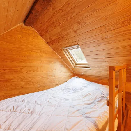 Дом отдыха Les Petits Loups - Proche Station De